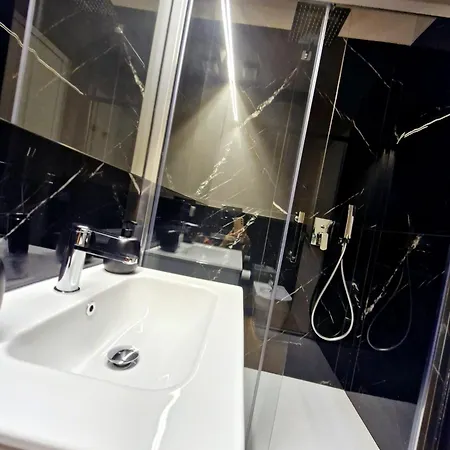 Vatican Charme&chic Apartament *